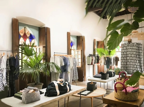 Best places to shop for hot sale clothes