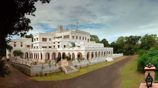 Facade with the entrance to the palace- The Baradari Palace