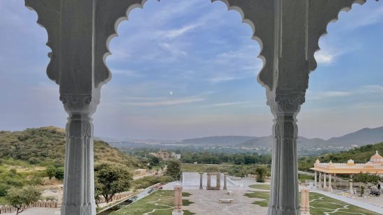 Fateh Vilas - view of the outside and the faraway hills from the hotel