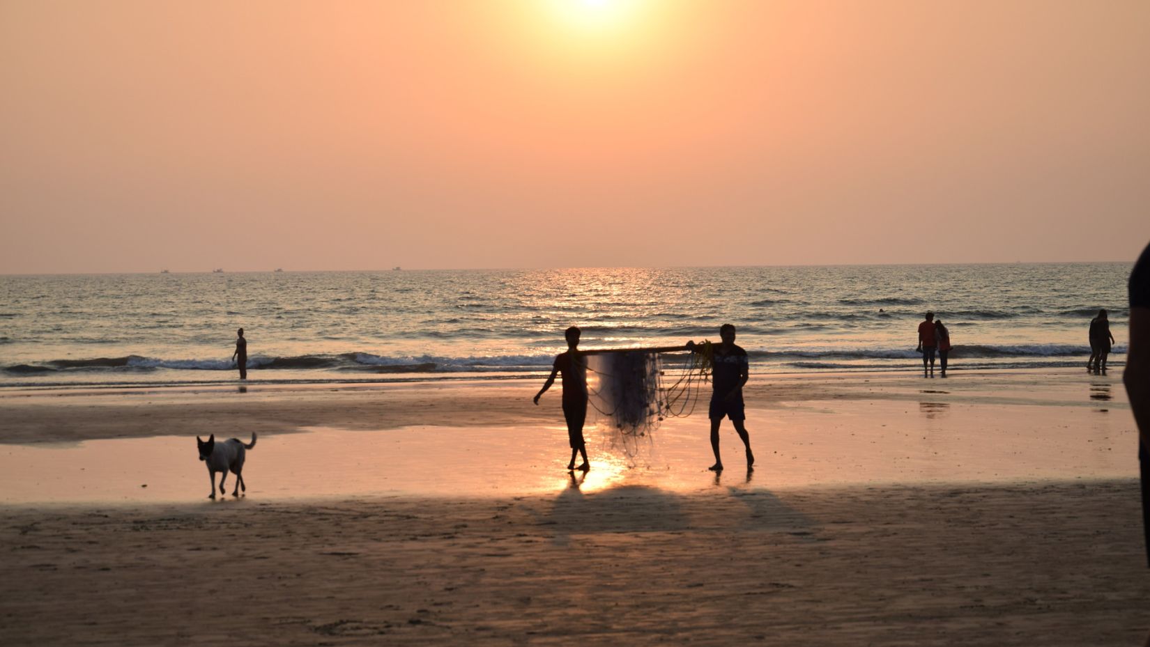 Goa Beach, Honeymoon Special Volvo Package, AMARA GRAND INN CALANGUTE