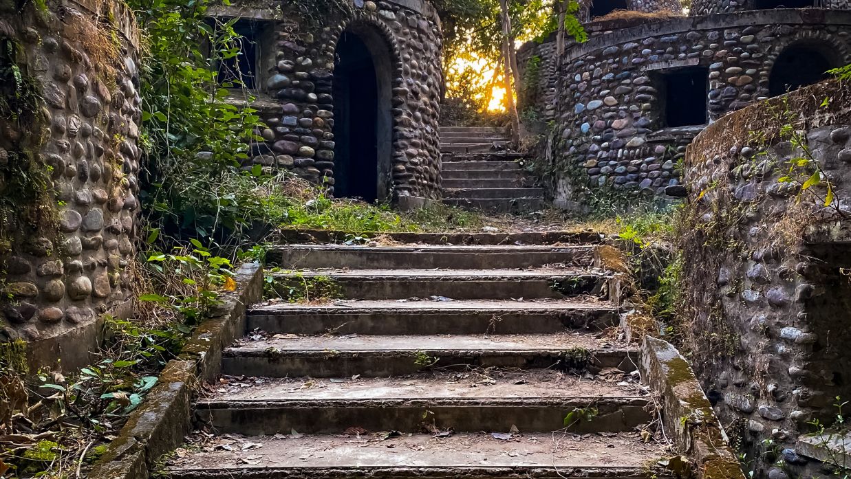 The entrance to the Beatles Ashram @ Lamrin Boutique Cottages, Rishikesh