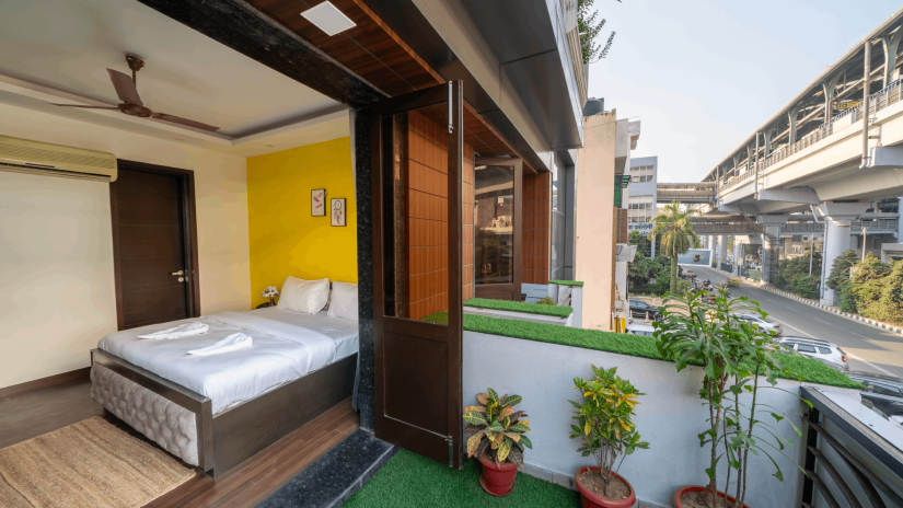 Hotels-in-Delhi-Lime-Stay-Nearest-Metro-Kailash-Colony