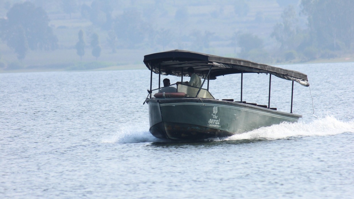 Activities at The Serai Kabini near the river 4