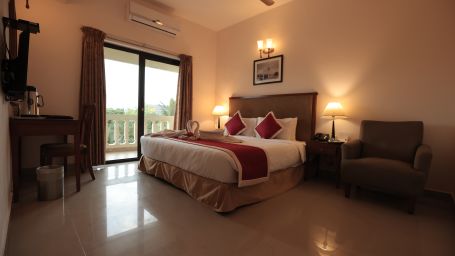 Deluxe Room with Balcony