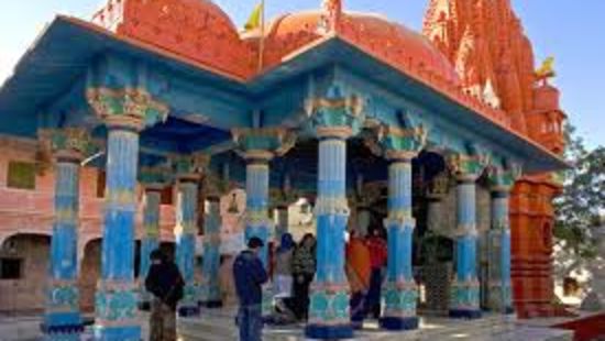 The facade of the Brahma Temple in pushkar 