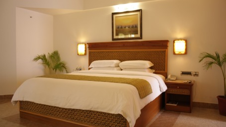 Chariot Beach Resorts - bedding in our executive rooms