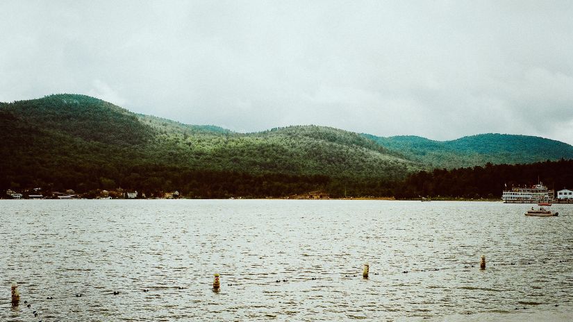 Side view of Dhebar lake