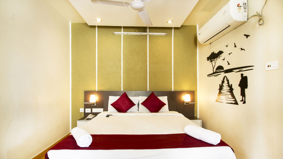 Hotel New Sreekrishna Residency, Hyderabad Hyderabad Deluxe Room Hotel New Sreekrishna Residency Hyderabad