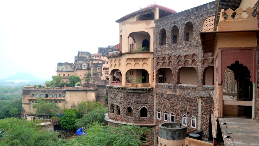 Neemrana Fort