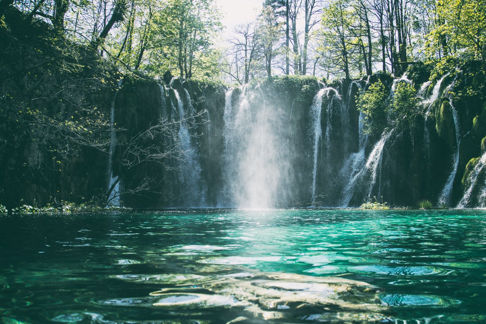 stunning views of the aruvikkuzhi falls