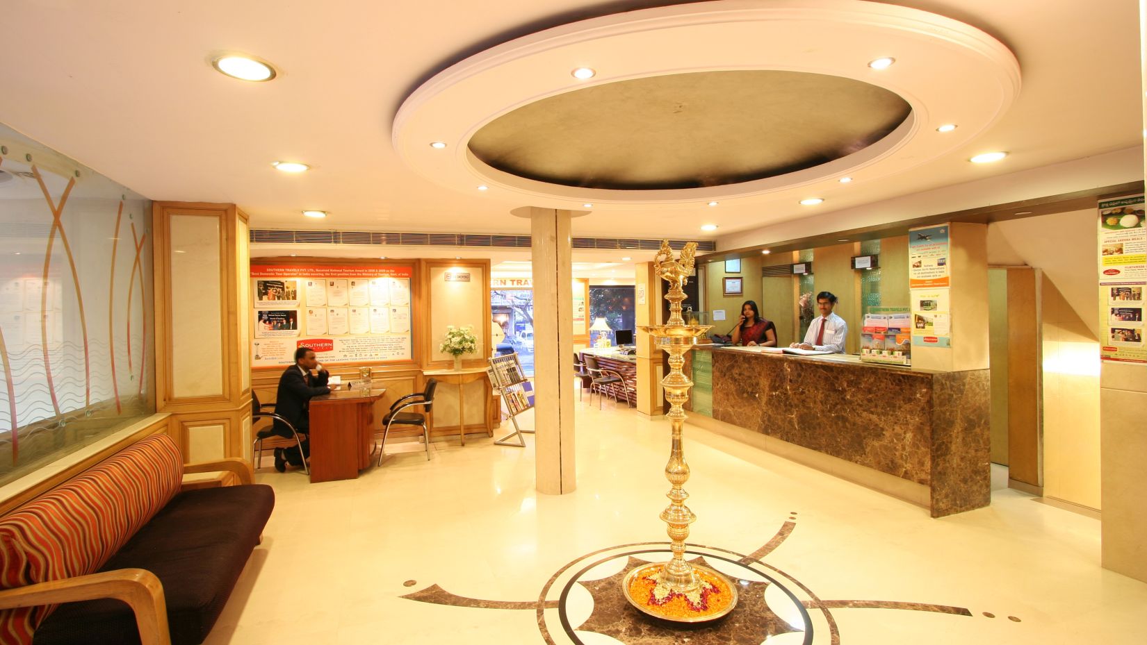 Lobby of Hotel Southern - Hotel near New Delhi Railway Station