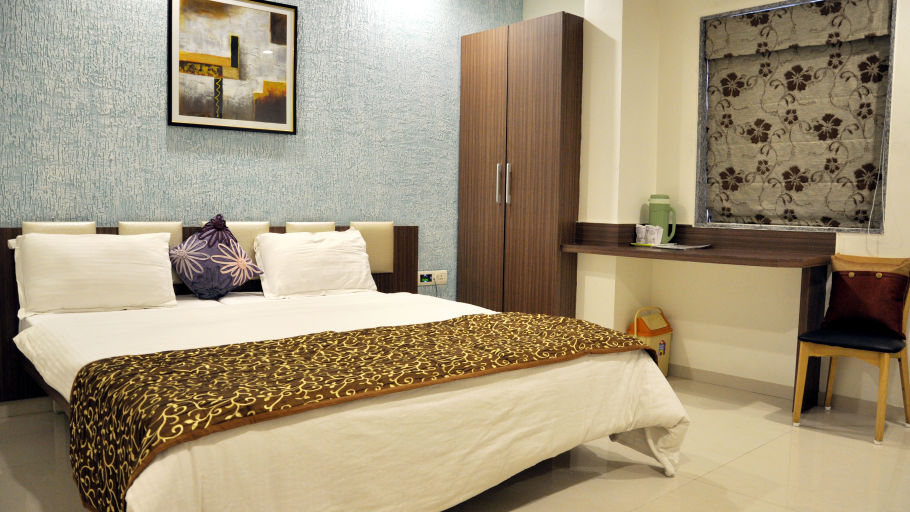 Superior Room Hotel Jyoti - Rajkot Gujrat 1