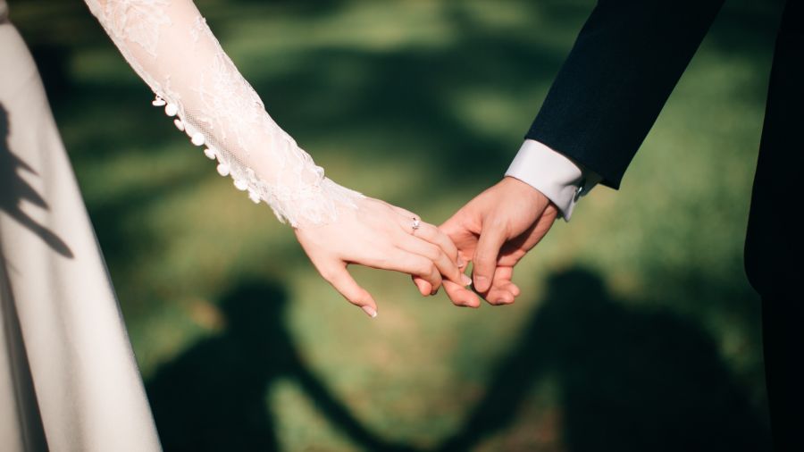 couple holding hands