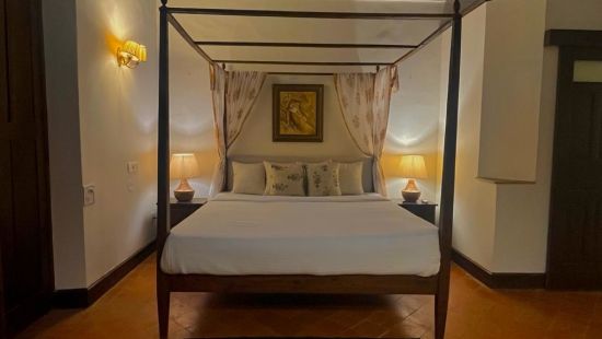 eighteenth-century-bed @ Lamrin Ucassaim Hotel, Goa