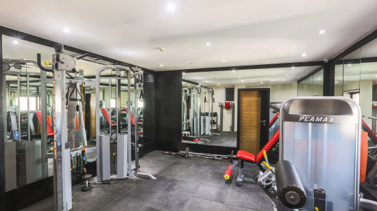 The Empresa Boutique Hotel - gym equipments in the fitness centre in Andheri