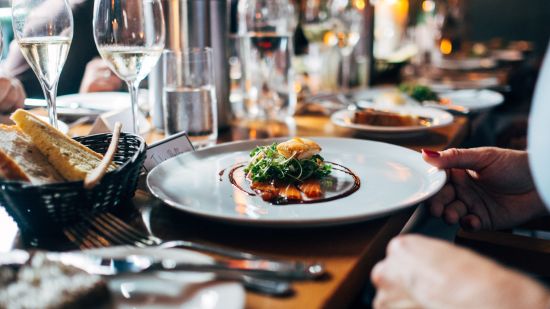 Dining arrangement at a restaurant