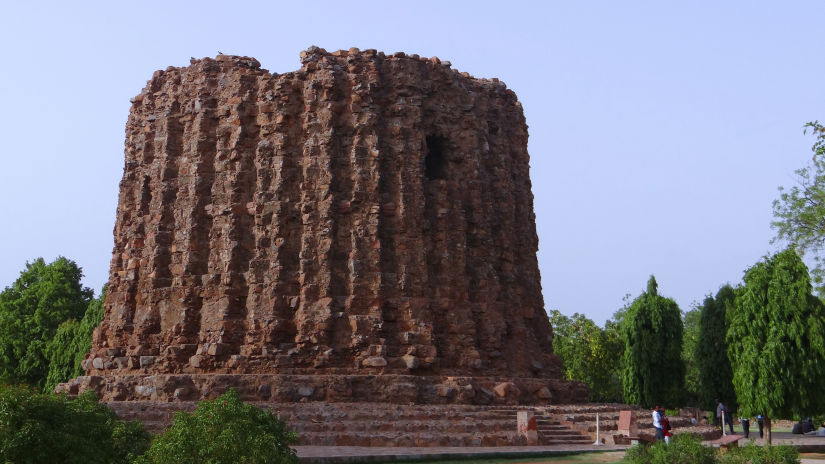 Monument, The Grand New Delhi, Monuments in Delhi