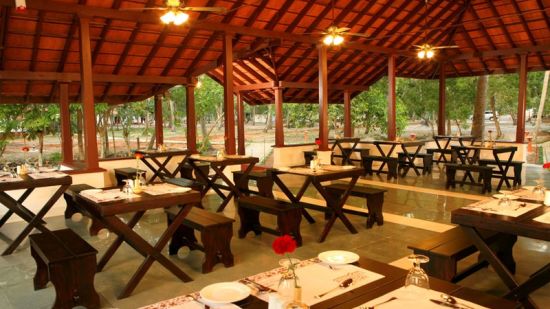 abad-turtle-open-restaurant, Contact Beach Resort in Marari, Beach resorts in Allepey, 4 Star Resorts in Alleppey, Best Beach Resorts in Alleppey, Best Beach Resorts Near Cochin, Beach Resorts in Kerala