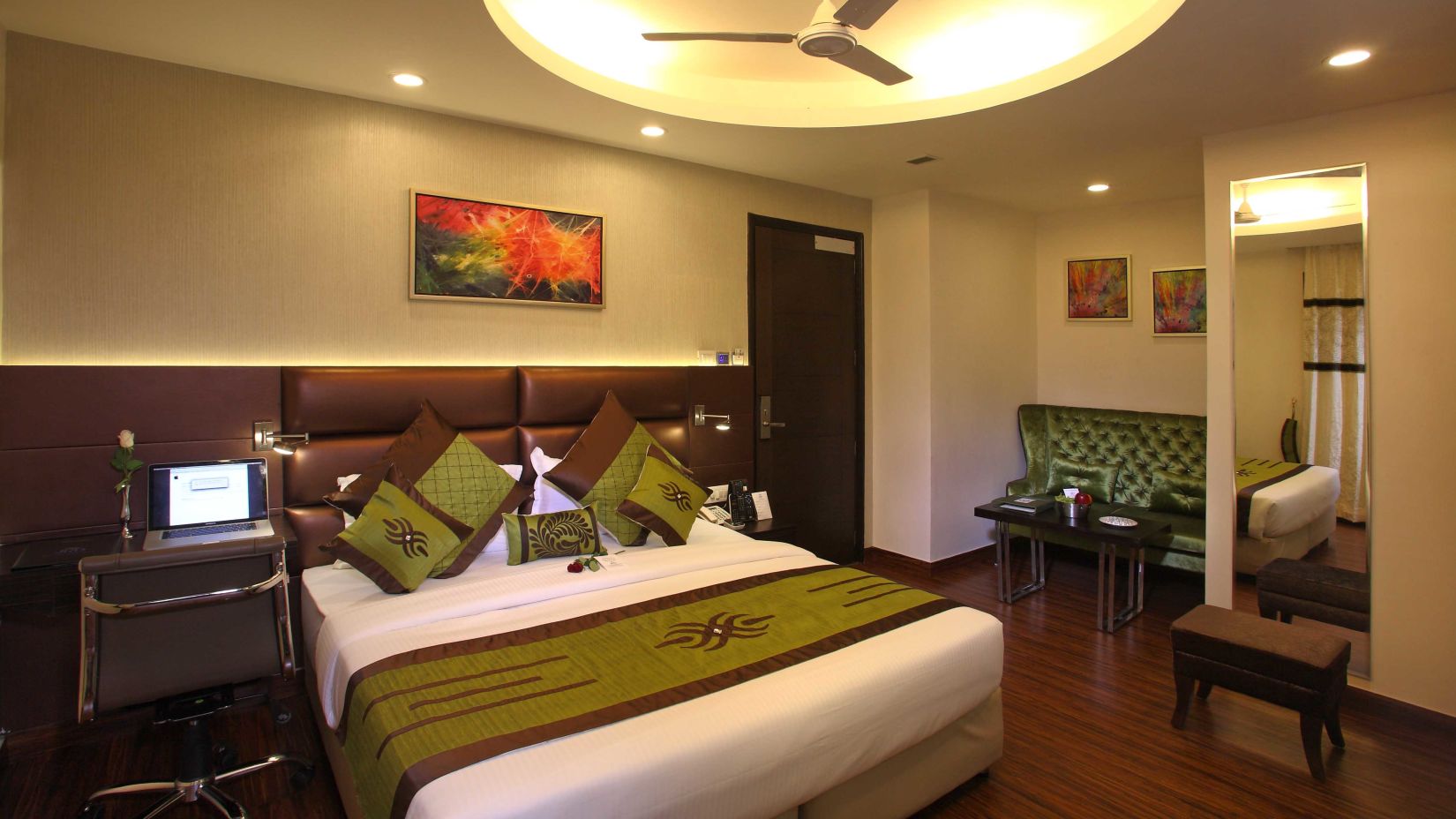 Club Rooms, Hotel JRD Exotica