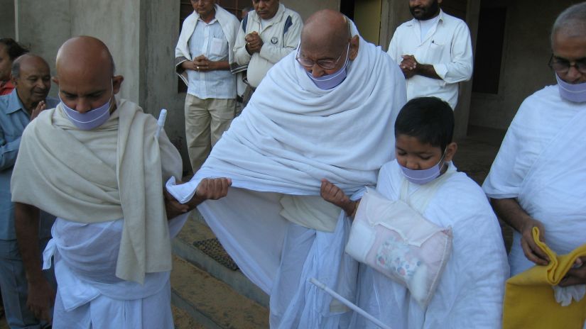 Jain monks wearing a white attire