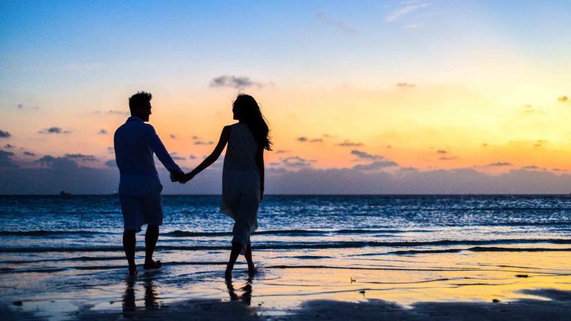 stock image of a couple at the beach