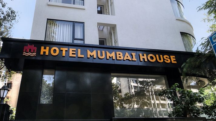 Facade of Hotel Mumbai House, Ghansoli