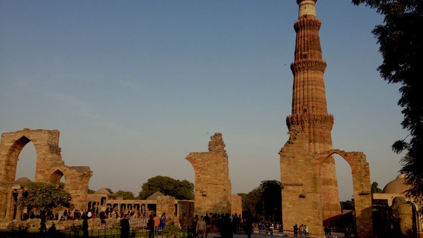 The Qutub Minar complex, The Grand New Delhi, Monuments in Delhi 