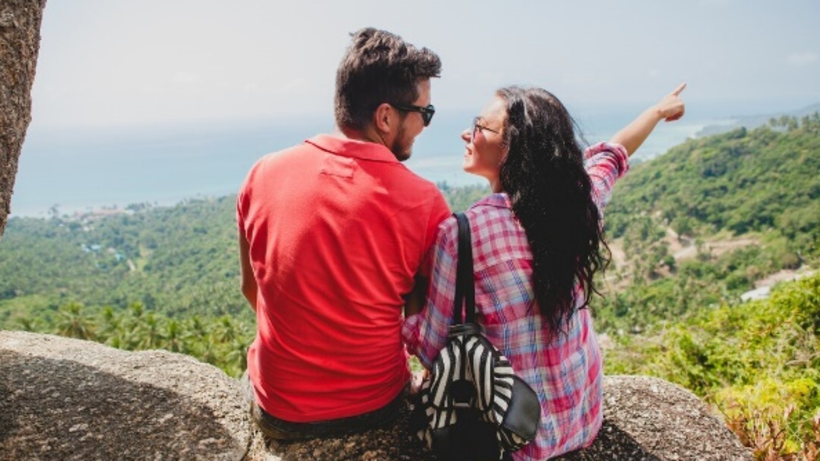 Young Happy Couples travelling around world