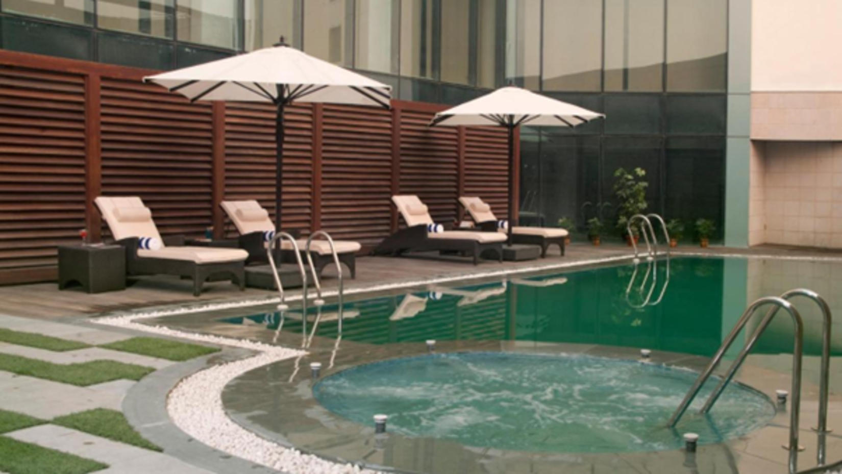 Serviced Apartments in Greater Noida