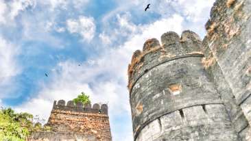 Uparkot Fort Bellevue Sarovar Portico Junagadh