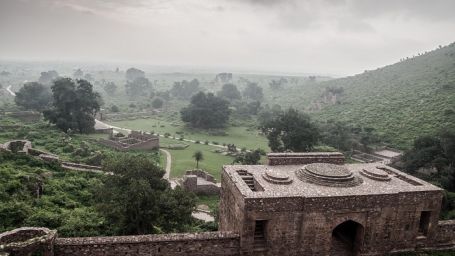 Bhangarh Fort Ruins