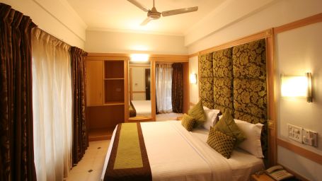 Interior of Deluxe Rooms in Hotel Southern, one of the best hotels in Karol Bag