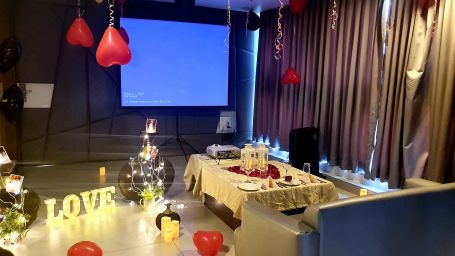 Private Movie Screening, Private Movie Experience, Romantic Movie Date 