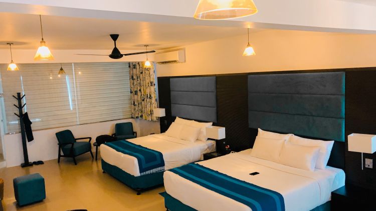 Contact Clarks Inn Srinagar Hotels in Srinagar