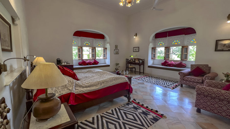 Deluxe suite at Dev Shree with a double bed - 3