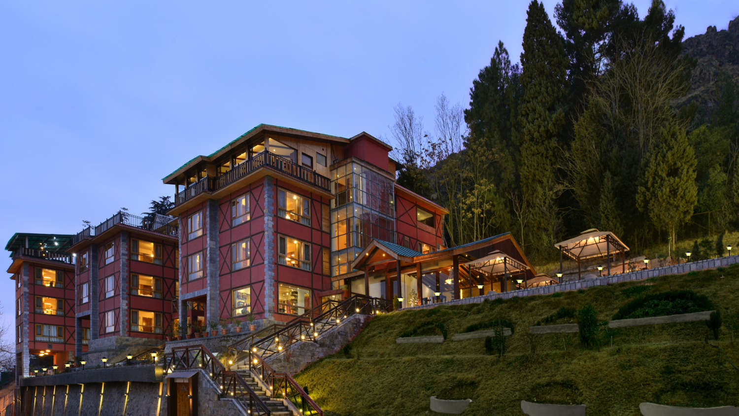 Hotels Srinagar Sarovar Portico Kashmir Hotels