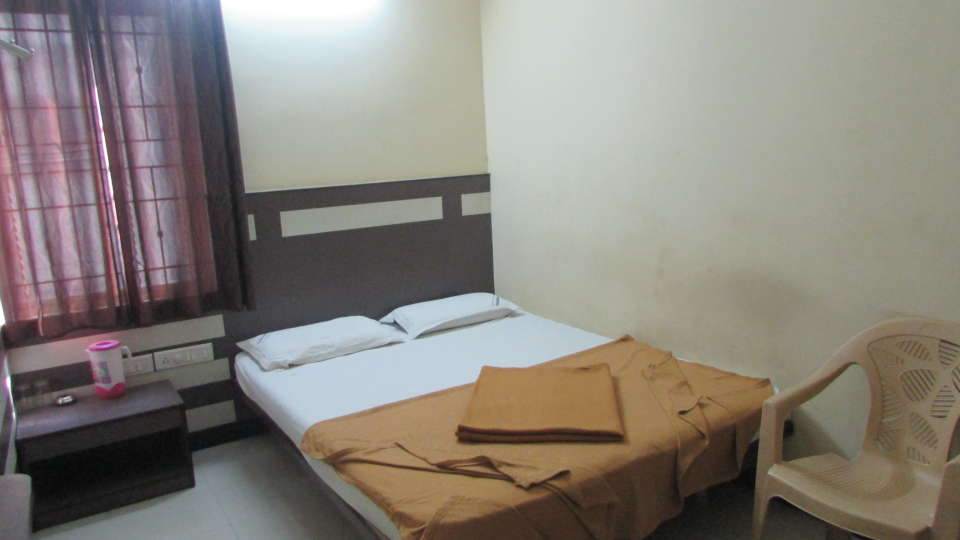 Hotel Shiv Ganesh Comforts, Bangalore Bangalore double rooms hotel shiv ganesh comforts bangalore 1