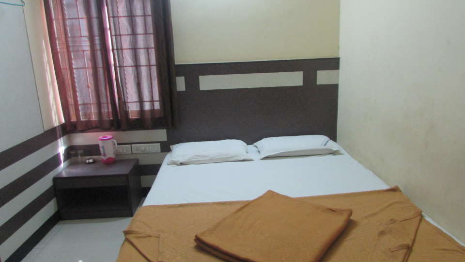 Hotel Shiv Ganesh Comforts, Bangalore Bangalore double rooms hotel shiv ganesh comforts bangalore 2