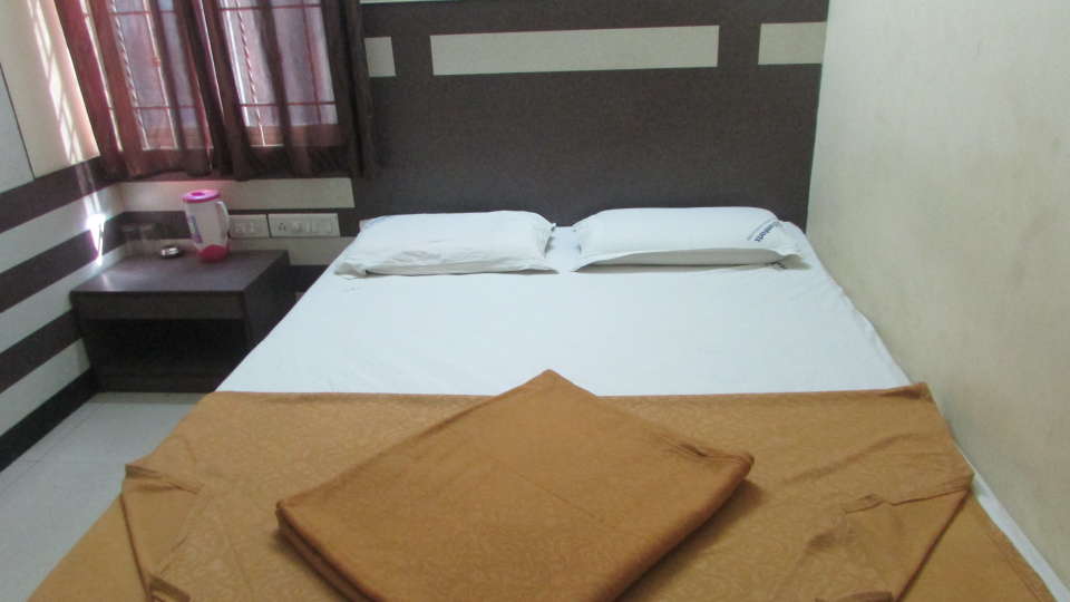 Hotel Shiv Ganesh Comforts, Bangalore Bangalore double rooms hotel shiv ganesh comforts bangalore 3