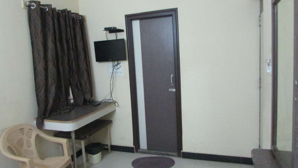 Hotel Shiv Ganesh Comforts, Bangalore Bangalore double rooms hotel shiv ganesh comforts bangalore 5