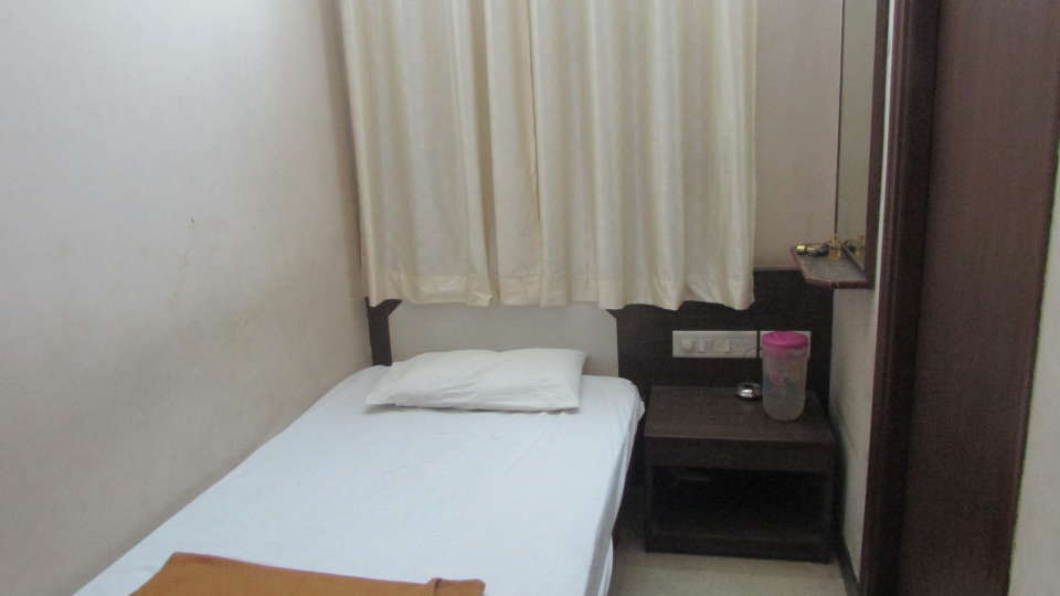 Hotel Shiv Ganesh Comforts, Bangalore Bangalore single rooms hotel shiv ganesh comforts bangalore 6