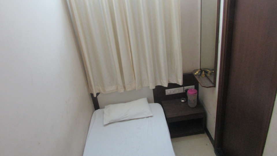 Hotel Shiv Ganesh Comforts, Bangalore Bangalore single rooms hotel shiv ganesh comforts bangalore 7