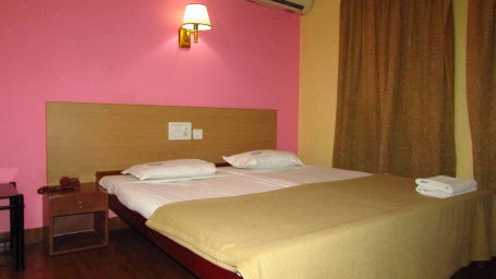 Hotel Srinivas, Kochi Cochin Double AC Room Hotel Srinivas Kochi