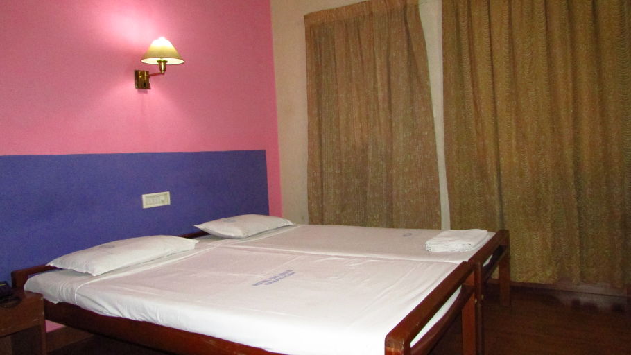 Hotel Srinivas, Kochi Cochin Single Non AC Room Hotel Srinivas Kochi