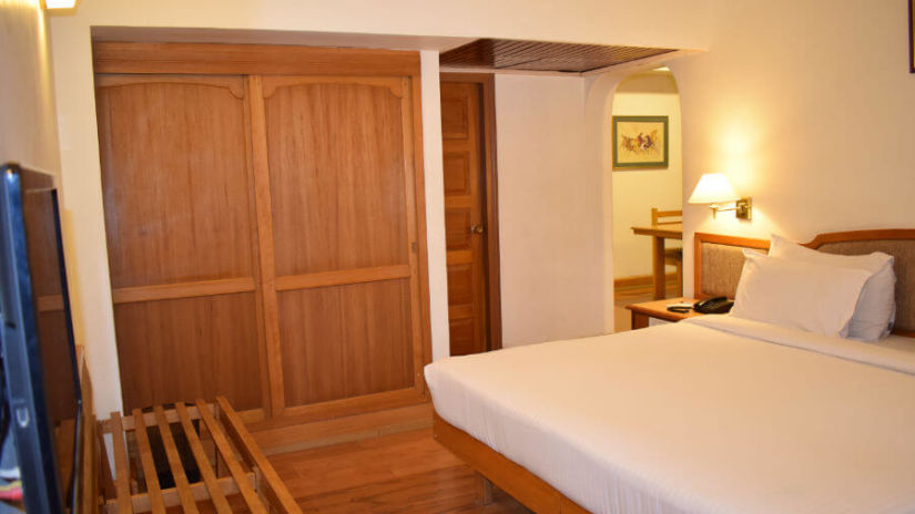 Suites in Cochin, Best places to stay in Cochin, Abad Fort Kochi-20