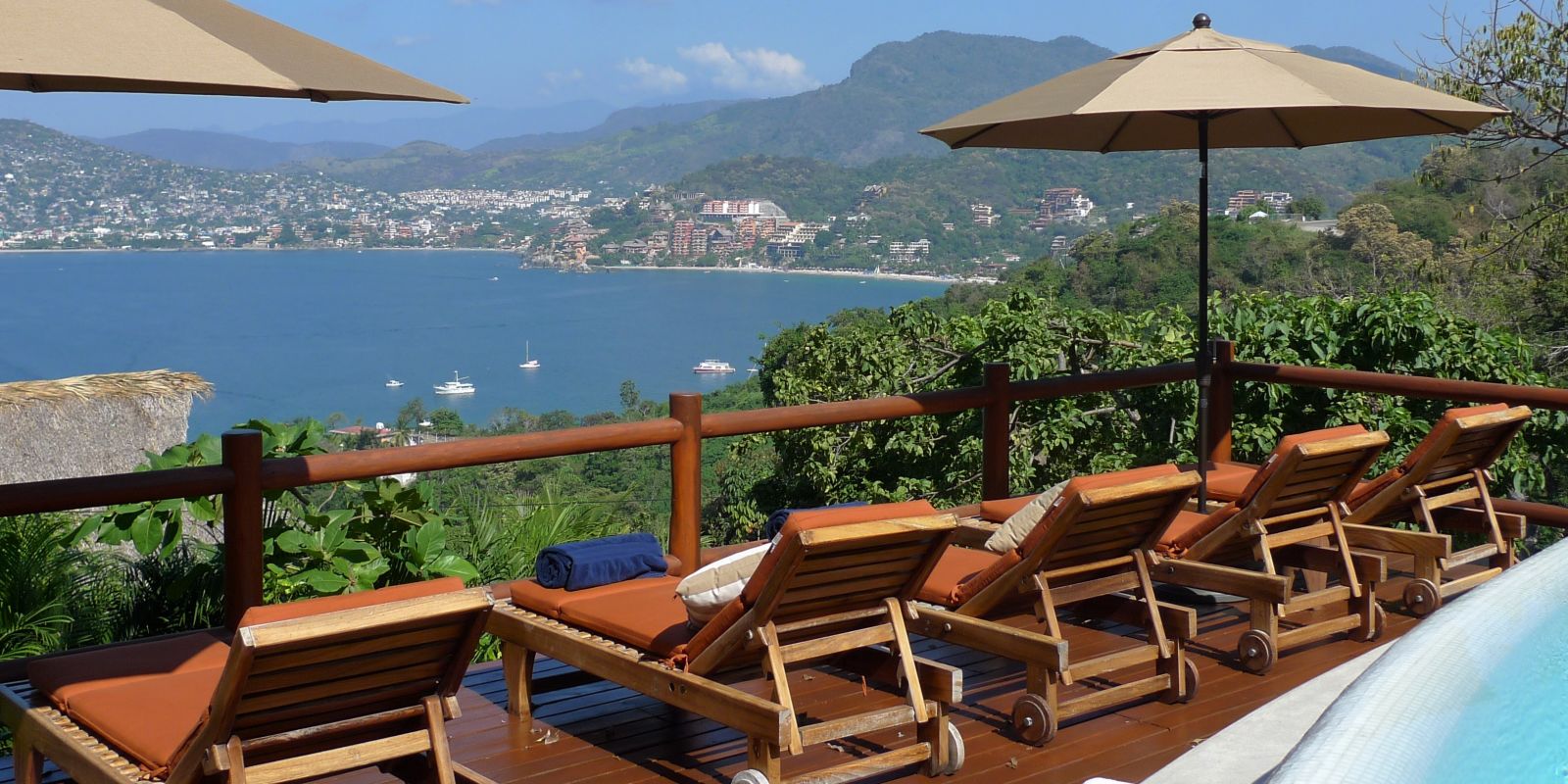 The view Solana BandB Zihuatanejo Mexico twmwfk