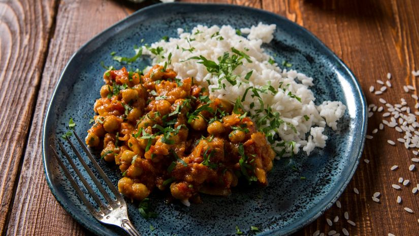 steamed rice with curry