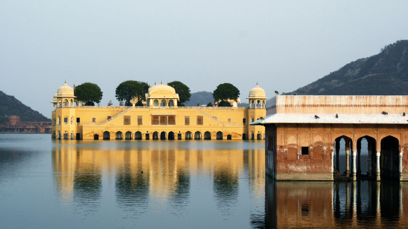 Jal Mahal Nirwana Hometel Jaipur