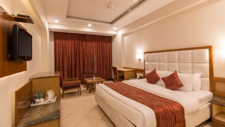 Super Deluxe Room, Hotel Pacific Dehradun, hotel rooms near the Clock Tower