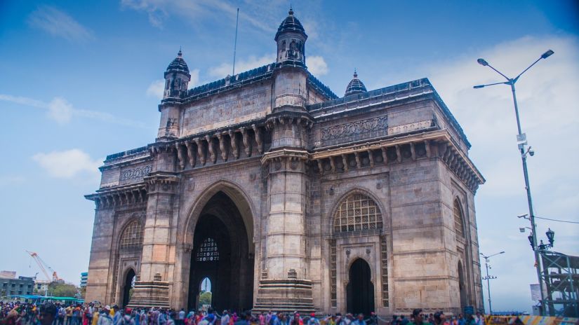 A view of Gateway of India during the day